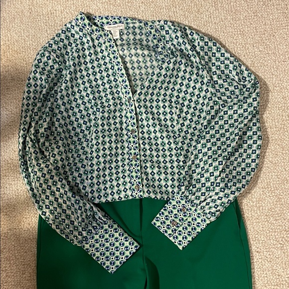 LOFT Green and White Geometric Women's Set - Picture 2 of 4